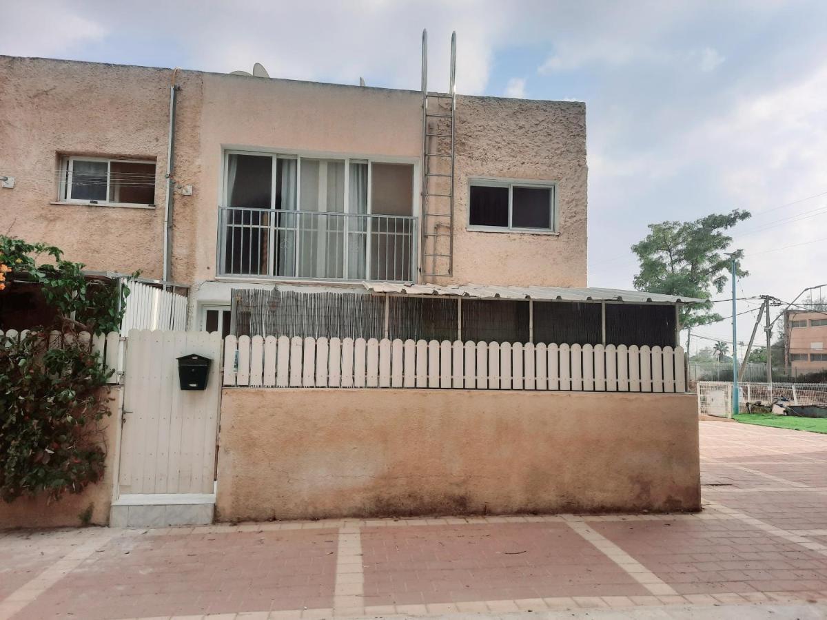 דירת אירוח חן - Chen Place Arad Exterior photo